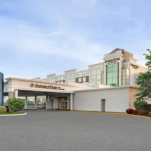 **** Hotel Doubletree By Hilton Airport United States