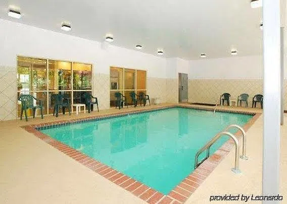 Quality Inn & Suites Germantown North Hotel